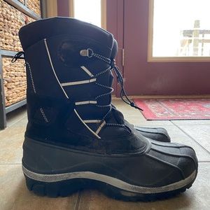 Snow boots Men’s size 10